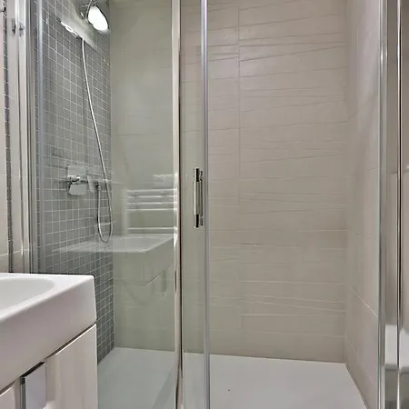 Alexander Hotel 4*